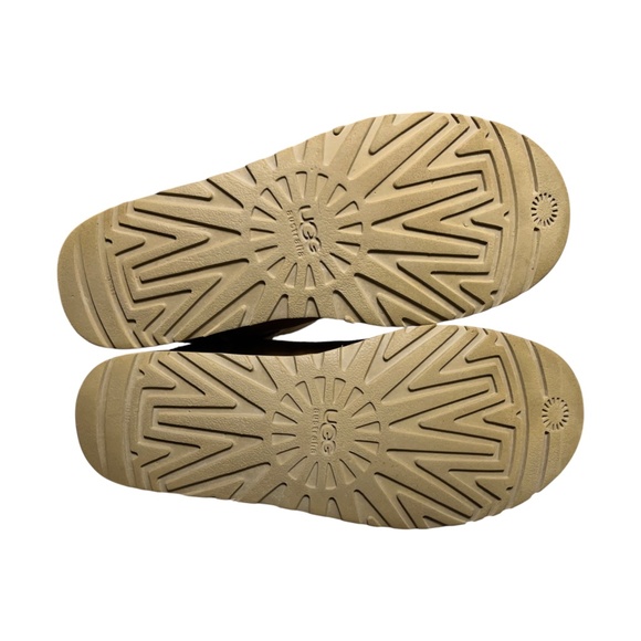 UGG Bailey Button Triplet II Chestnut Tan Brown Shearling Boots Women's Size 10 - Picture 7 of 13